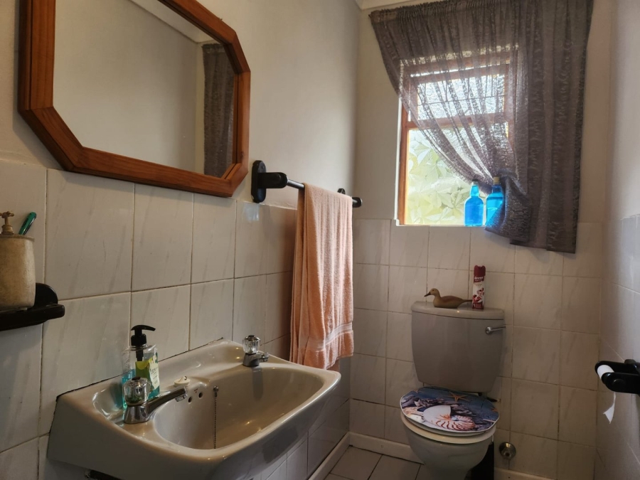 3 Bedroom Property for Sale in Denneoord Western Cape